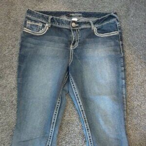 MAURICES Crop Jeans Size 18
